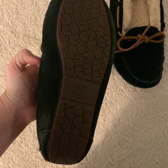 UGG Moccasin Slippers - Picture 8 of 9